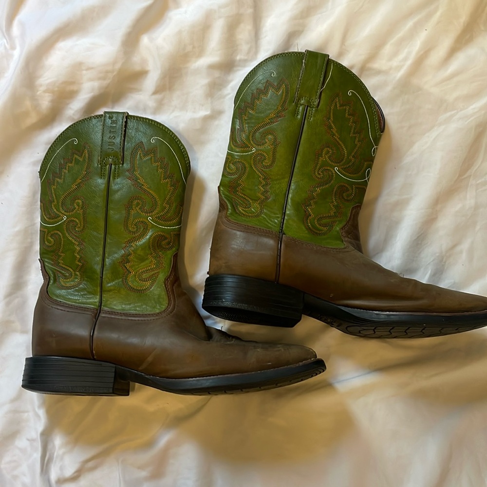 EUC Justin cowboy boots